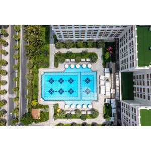 Hồ Bơi Ngoài Trời